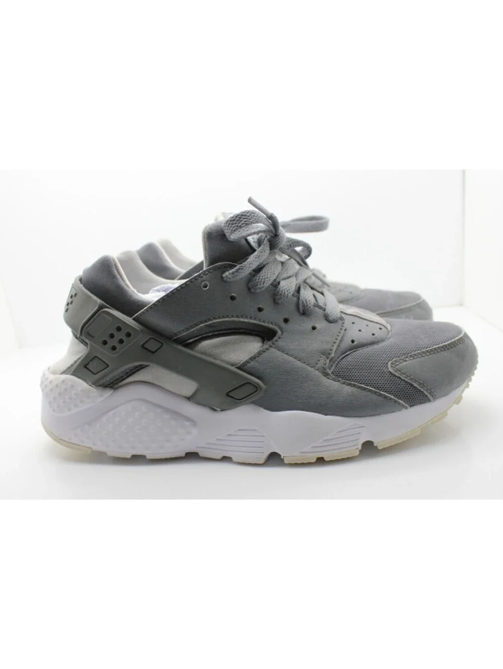 Nike Huarache Free Run 2016 Varsity Gray white Leather 654275-012 Youth Size 6.5
